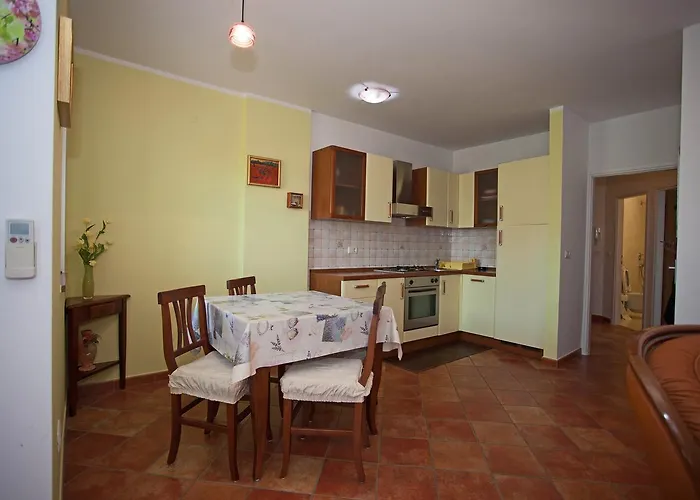 Apartment Pia